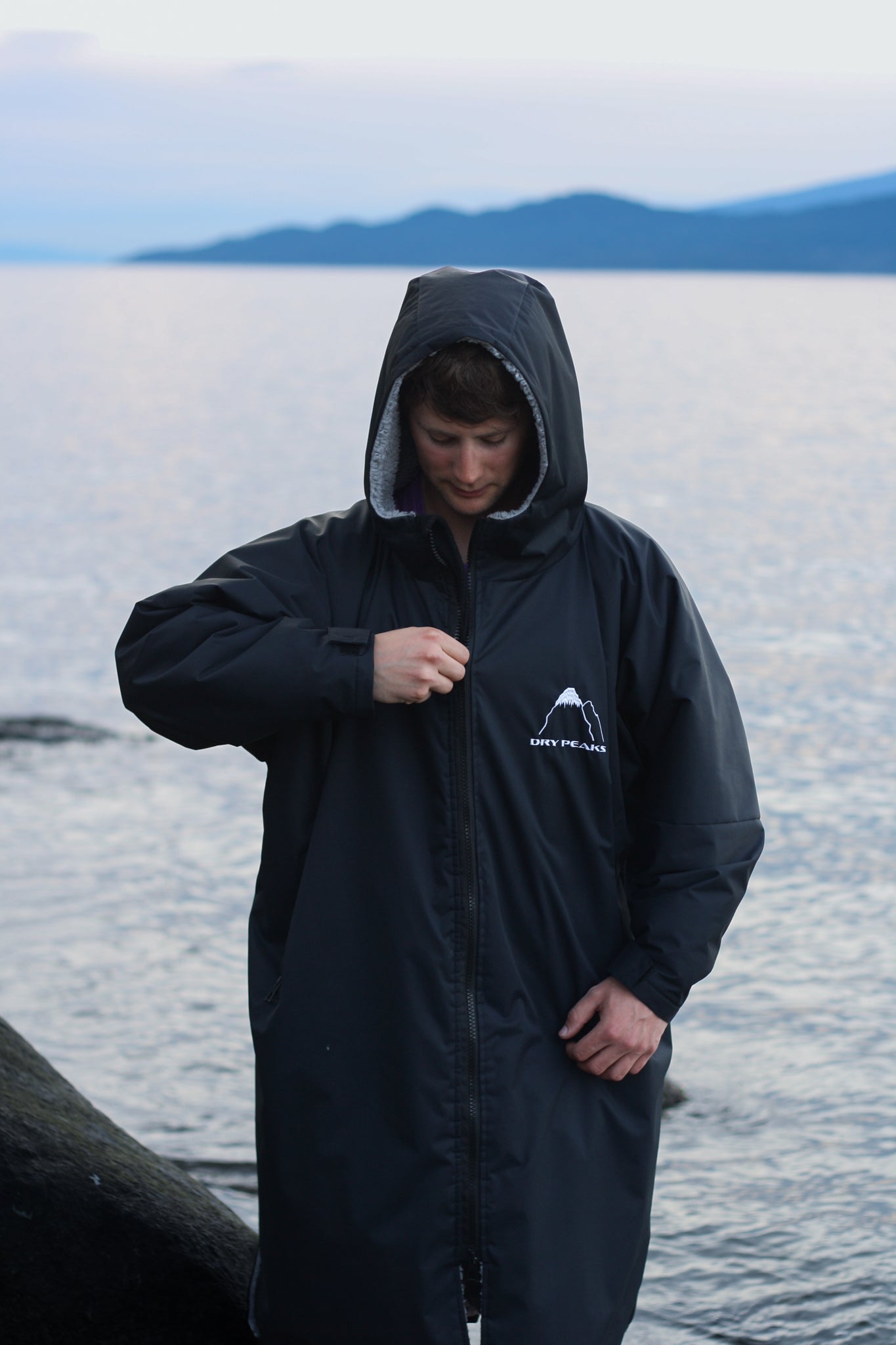 Dry Robe - Sherpa Lined and Water Resistant – Dry Peaks